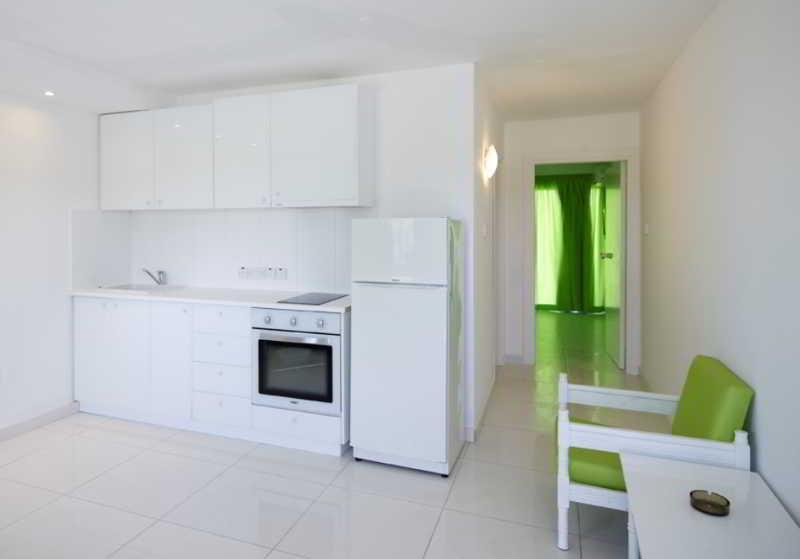 So Apartments Agia Napa Exterior foto